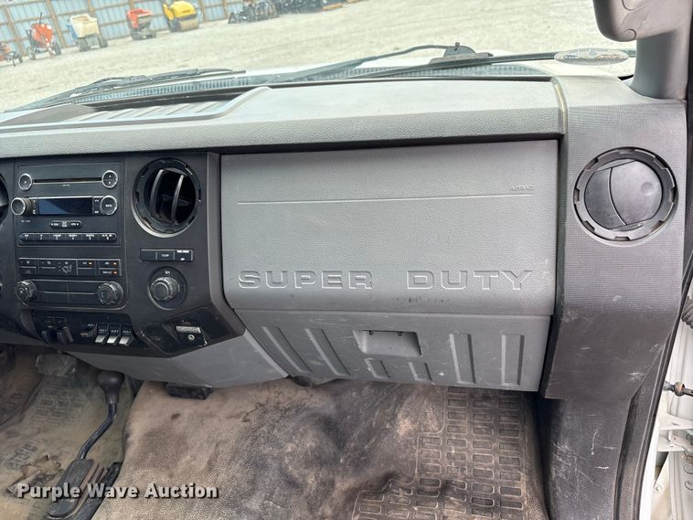 image for item EC4420 2012 Ford F450 Super Duty XL flatbed truck