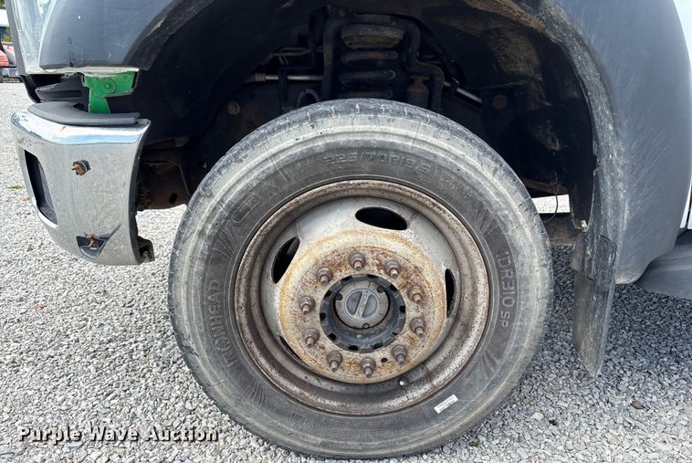 image for item EC4420 2012 Ford F450 Super Duty XL flatbed truck