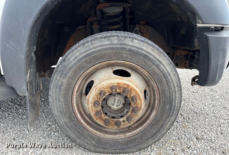 image for item EC4420 2012 Ford F450 Super Duty XL flatbed truck