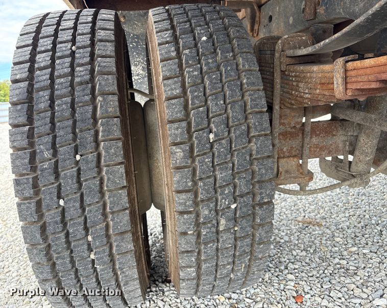 image for item EC4420 2012 Ford F450 Super Duty XL flatbed truck