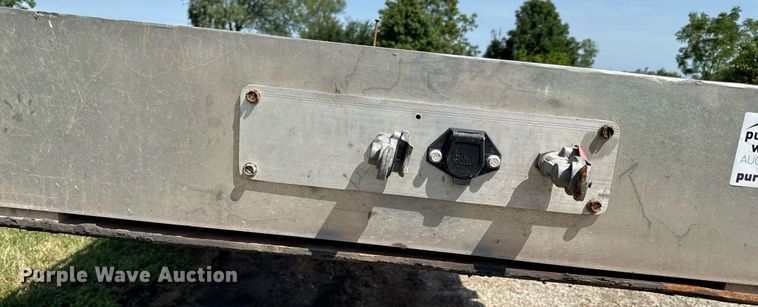 image for item ED4378 2016 Benson flatbed trailer