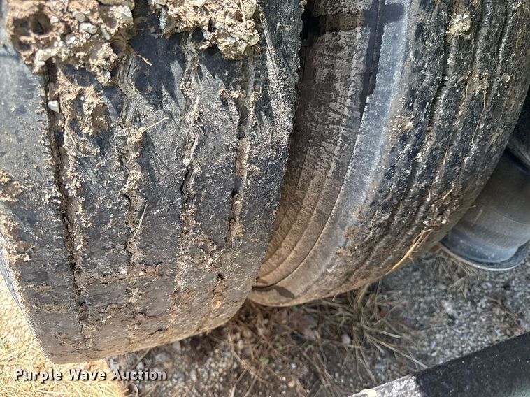 image for item ED4378 2016 Benson flatbed trailer