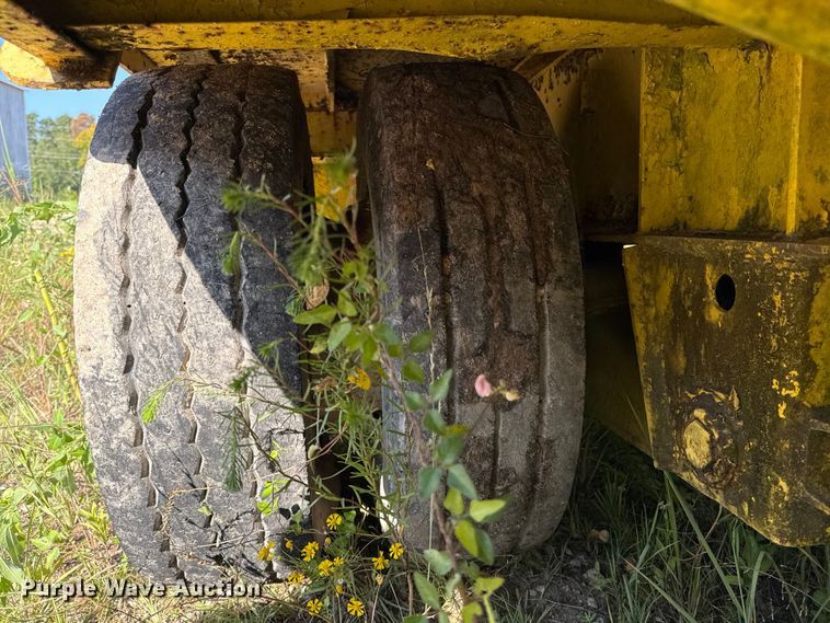 image for item ED5889 1998 Kalyn Siebert KDP-80 drop deck trailer