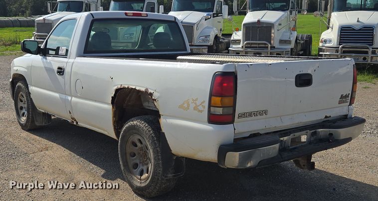 image for item EF1809 2006 GMC Sierra1500 SL  pickup truck