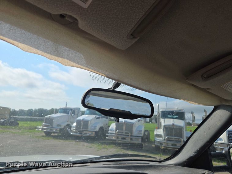 image for item EF1809 2006 GMC Sierra1500 SL  pickup truck