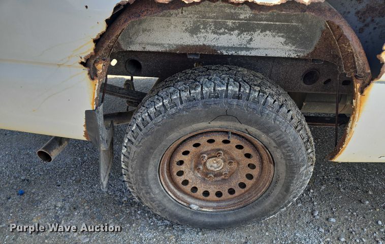 image for item EF1809 2006 GMC Sierra1500 SL  pickup truck