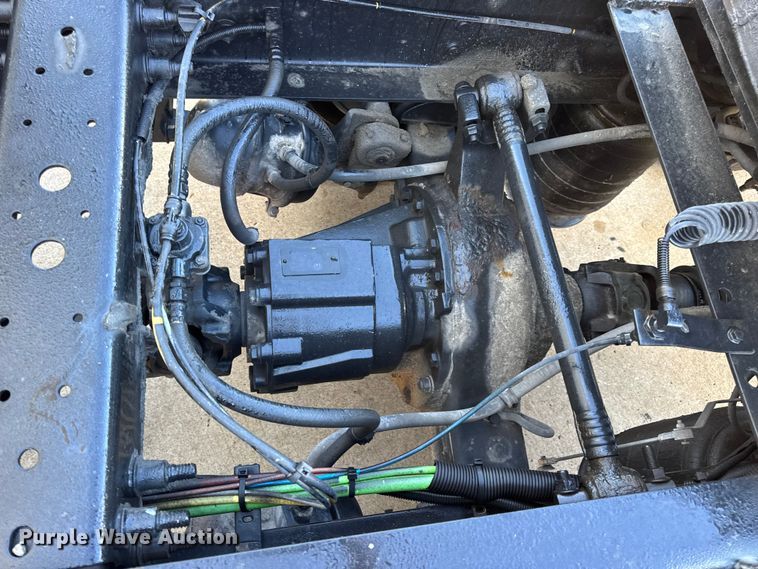 image for item EH7475 2016 International ProStar Plus semi truck