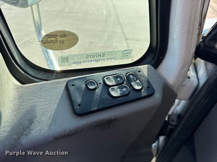 image for item EH7475 2016 International ProStar Plus semi truck