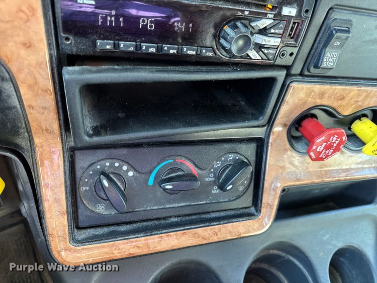 image for item EH7475 2016 International ProStar Plus semi truck