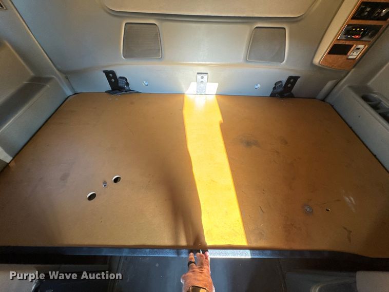 image for item EH7475 2016 International ProStar Plus semi truck