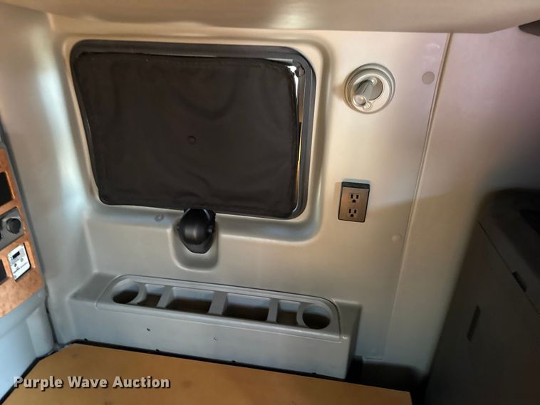 image for item EH7475 2016 International ProStar Plus semi truck