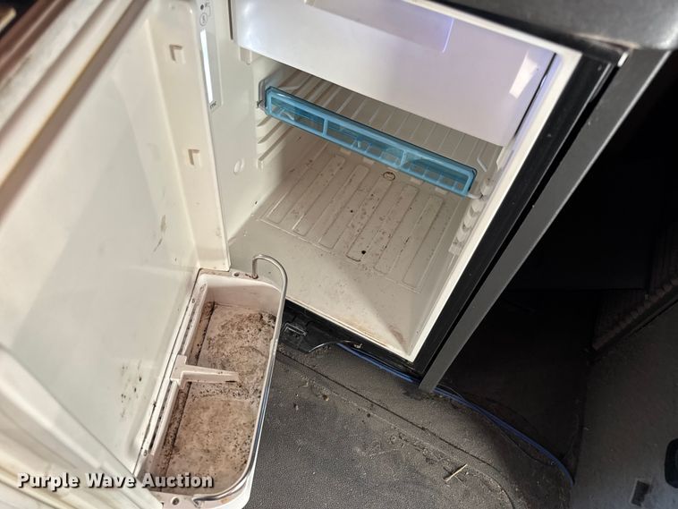 image for item EH7475 2016 International ProStar Plus semi truck