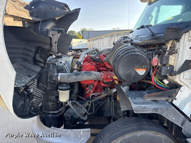 image for item EH7475 2016 International ProStar Plus semi truck