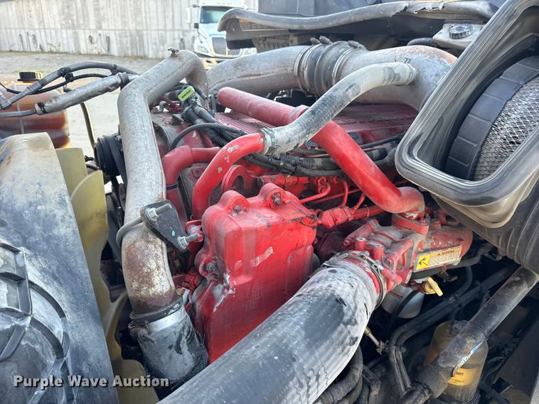 image for item EH7475 2016 International ProStar Plus semi truck