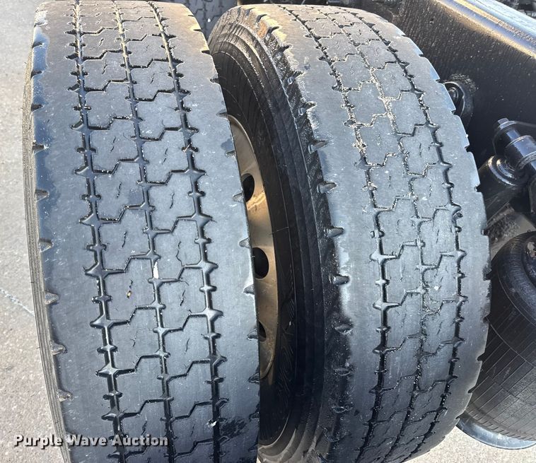 image for item EH7475 2016 International ProStar Plus semi truck