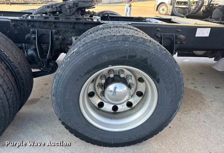 image for item EH7475 2016 International ProStar Plus semi truck