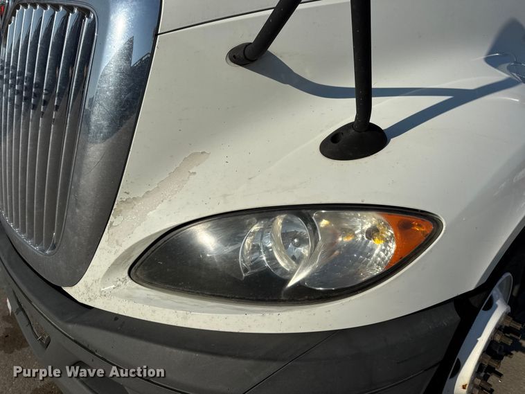 image for item EH7476 2016 International ProStar Plus semi truck