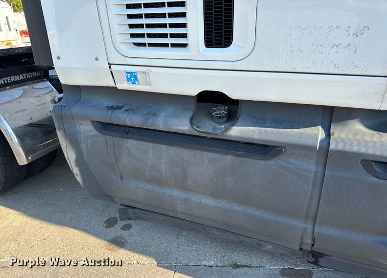 image for item EH7476 2016 International ProStar Plus semi truck