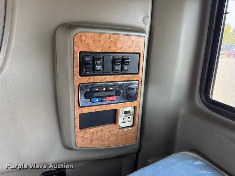 image for item EH7476 2016 International ProStar Plus semi truck