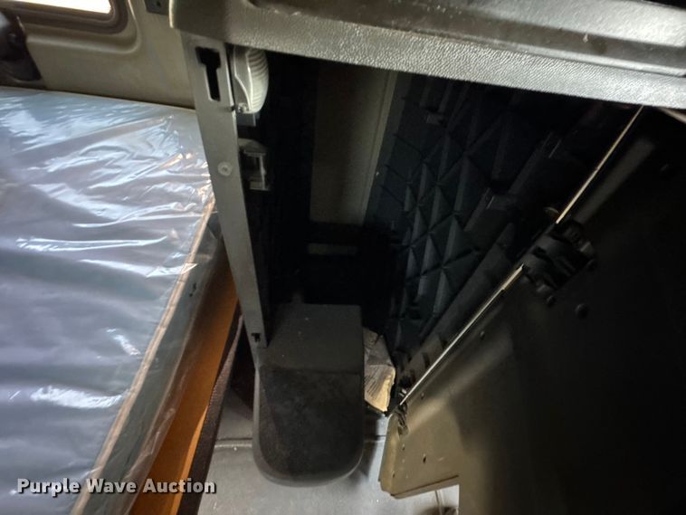 image for item EH7476 2016 International ProStar Plus semi truck