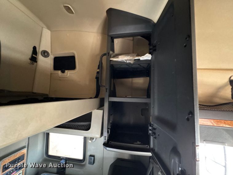 image for item EH7476 2016 International ProStar Plus semi truck