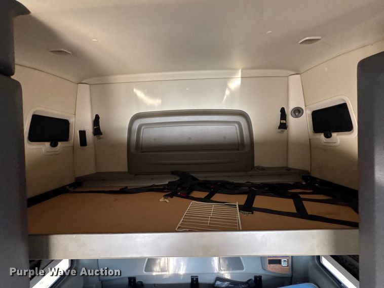 image for item EH7476 2016 International ProStar Plus semi truck