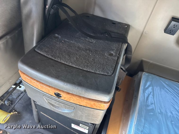 image for item EH7476 2016 International ProStar Plus semi truck