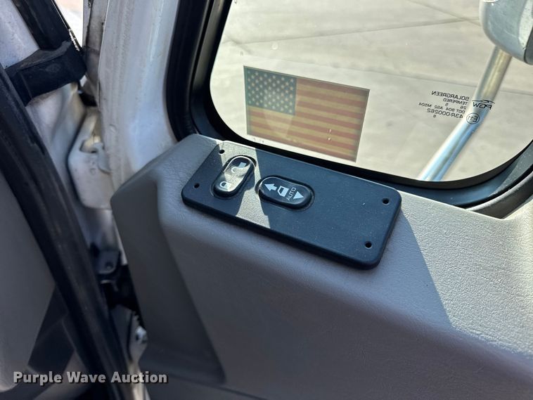 image for item EH7476 2016 International ProStar Plus semi truck