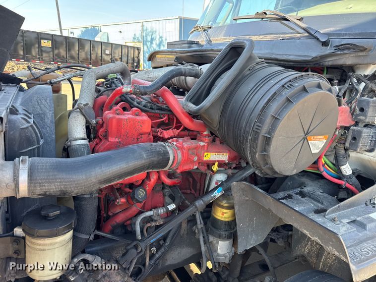 image for item EH7476 2016 International ProStar Plus semi truck