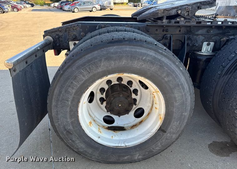 image for item EH7476 2016 International ProStar Plus semi truck