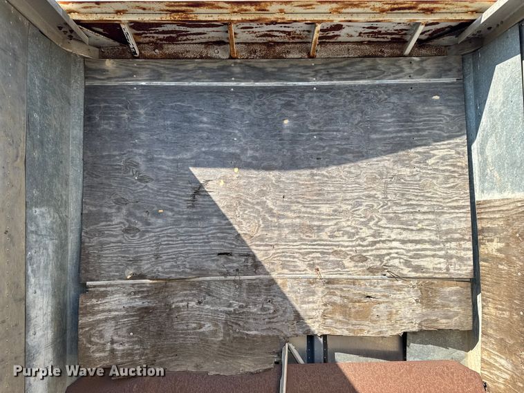 image for item EM2359 1992 Trailmobile grain trailer