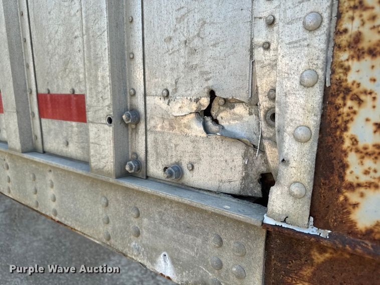 image for item EM2359 1992 Trailmobile grain trailer