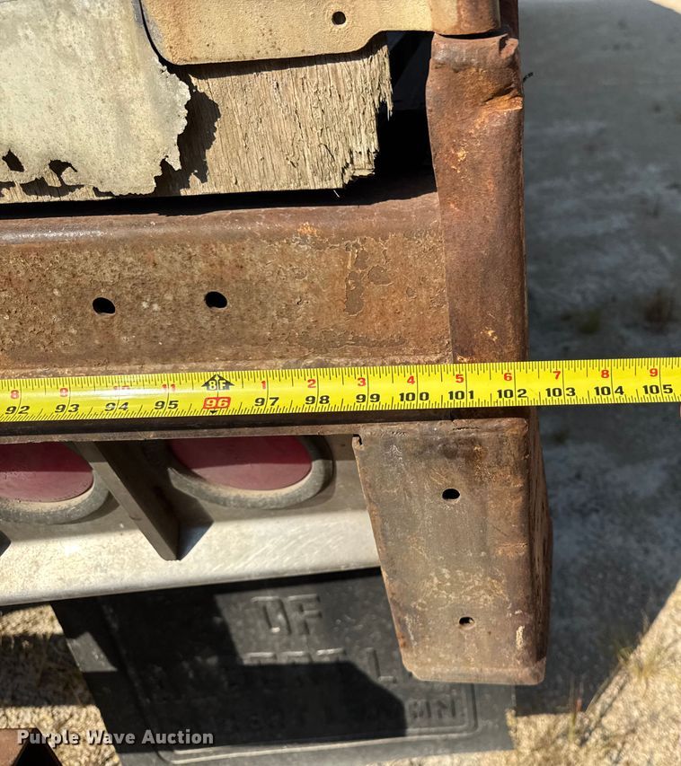 image for item EM2359 1992 Trailmobile grain trailer