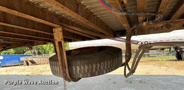 image for item EM2359 1992 Trailmobile grain trailer