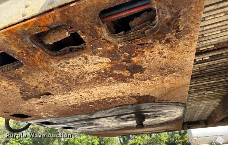 image for item EM2359 1992 Trailmobile grain trailer