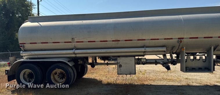 image for item EM2360 1985 Polar CT87511 tank trailer