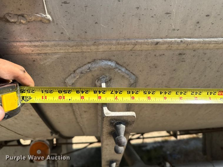 image for item EM2360 1985 Polar CT87511 tank trailer