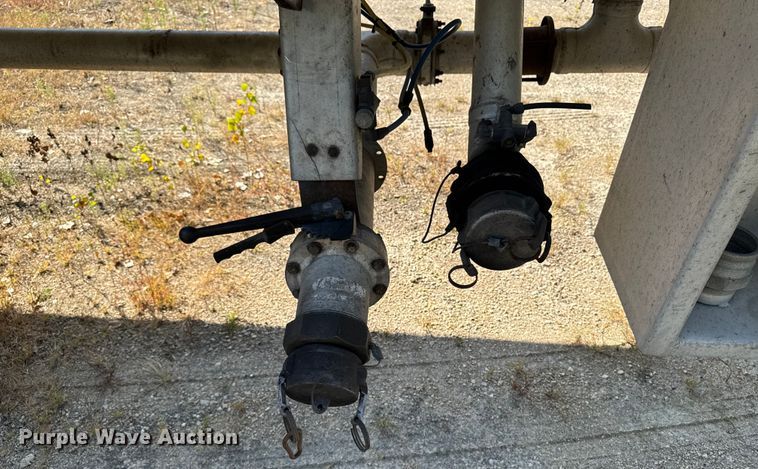 image for item EM2360 1985 Polar CT87511 tank trailer