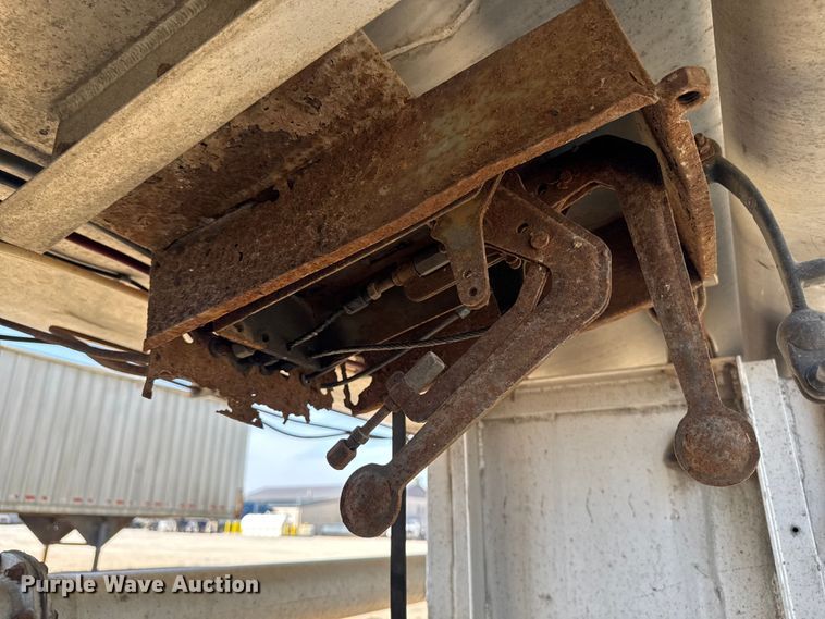 image for item EM2360 1985 Polar CT87511 tank trailer