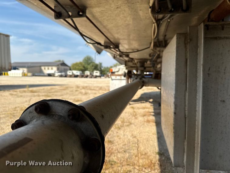 image for item EM2360 1985 Polar CT87511 tank trailer