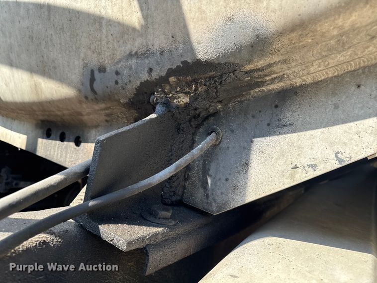 image for item EM2360 1985 Polar CT87511 tank trailer