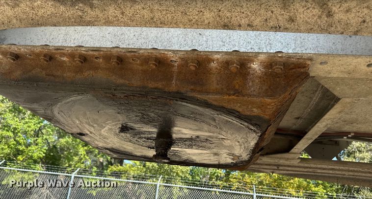 image for item EM2360 1985 Polar CT87511 tank trailer