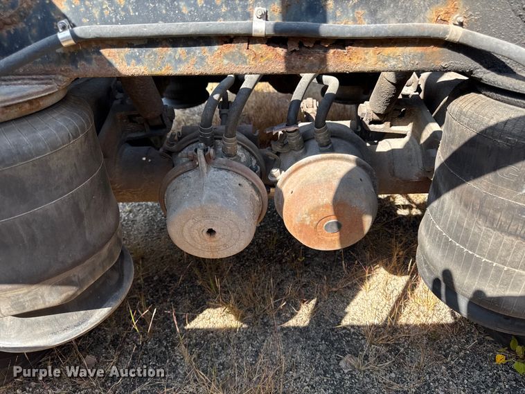 image for item EM2360 1985 Polar CT87511 tank trailer