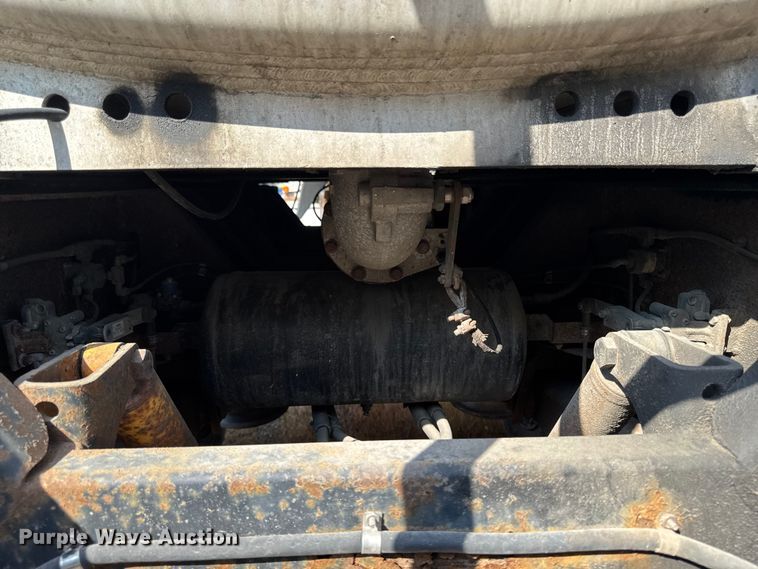 image for item EM2360 1985 Polar CT87511 tank trailer