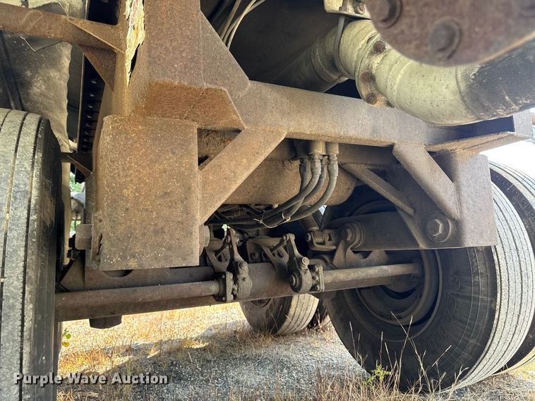 image for item EM2360 1985 Polar CT87511 tank trailer