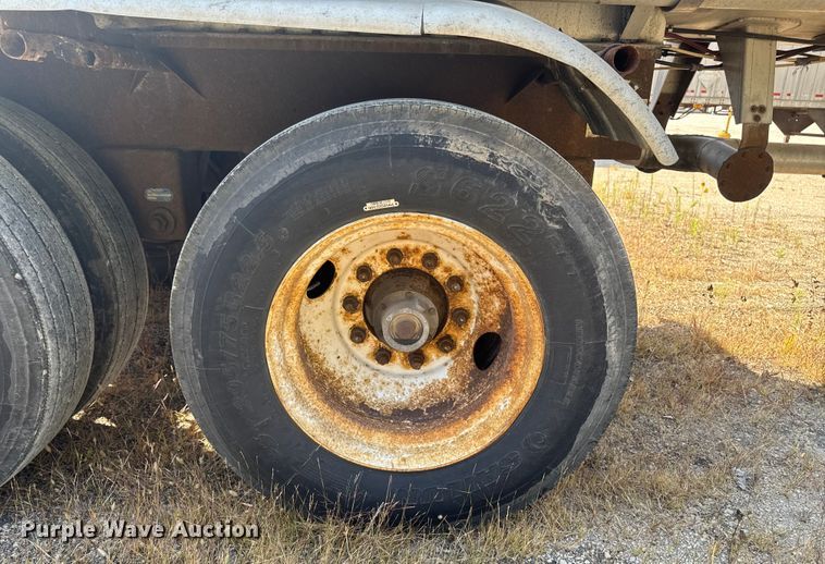 image for item EM2360 1985 Polar CT87511 tank trailer