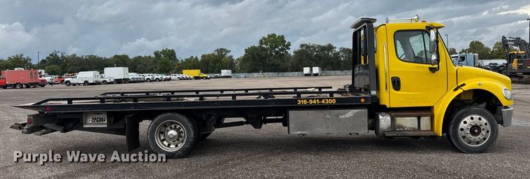 image for item EM8171 2018 Freightliner Business Class M2 rollback truck