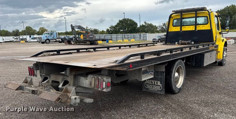 image for item EM8171 2018 Freightliner Business Class M2 rollback truck