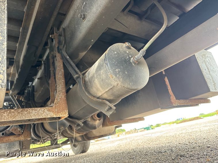 image for item EM8171 2018 Freightliner Business Class M2 rollback truck