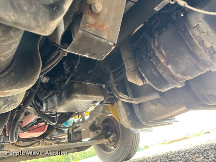 image for item EM8171 2018 Freightliner Business Class M2 rollback truck